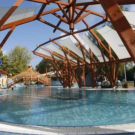 Riverside Vendeghaz Holiday home